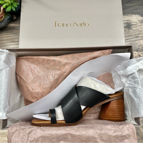 NIB Franco Sarto Safia Black Leather Toe Post Bock Heel Slide Sandal 8M 38 - Picture 13 of 14